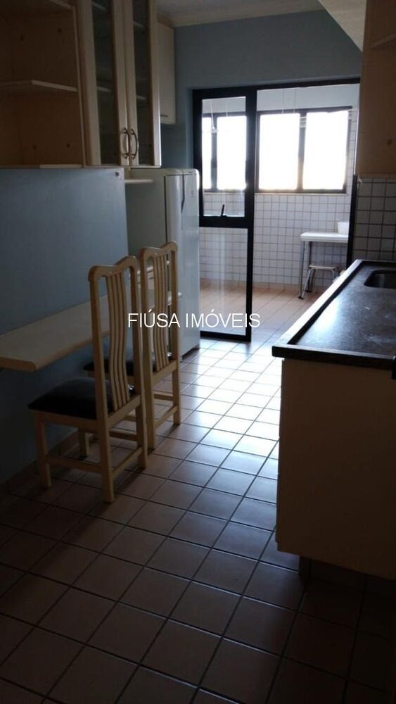Apartamento à venda com 3 quartos, 100m² - Foto 4