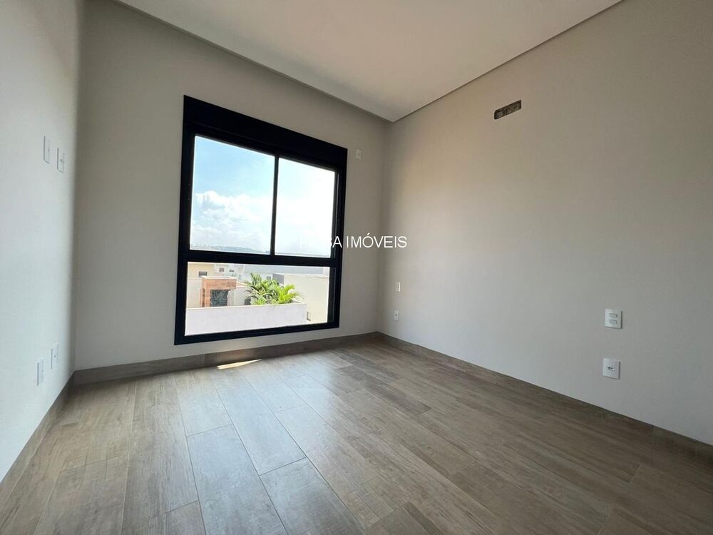 Casa, 4 quartos - Foto 1