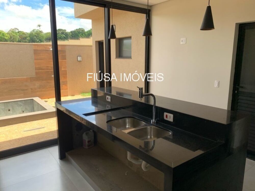 Casa à venda com 3 quartos - Foto 2
