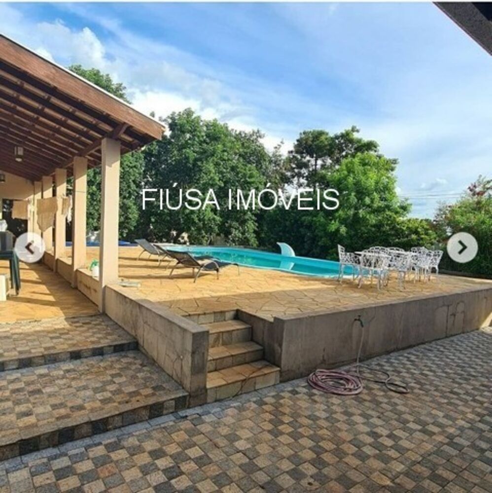 Casa à venda com 5 quartos - Foto 1