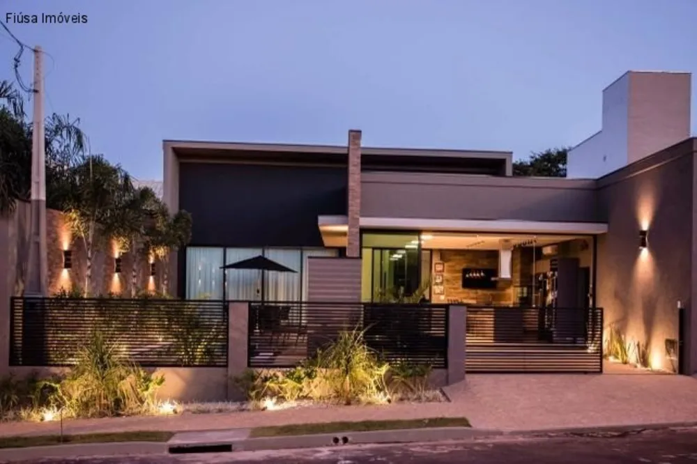 Casa, 3 quartos, 295 m² - Foto 3