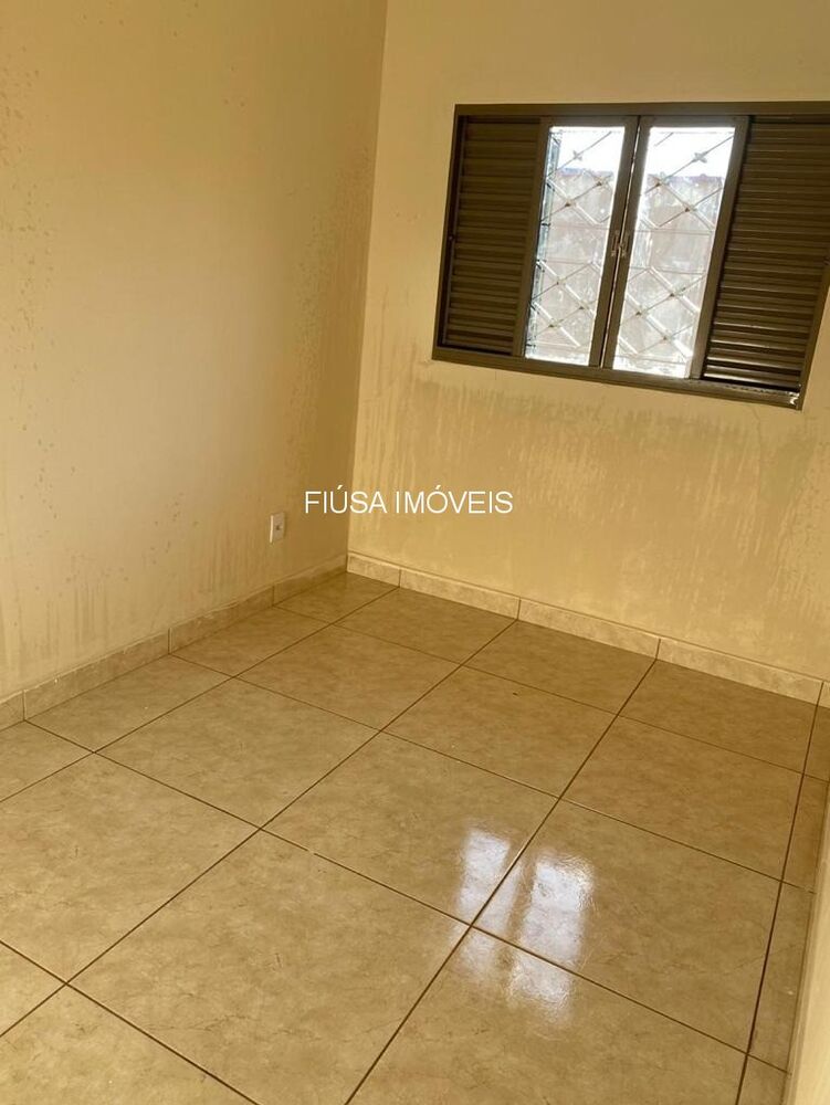Casa, 2 quartos, 200 m² - Foto 4