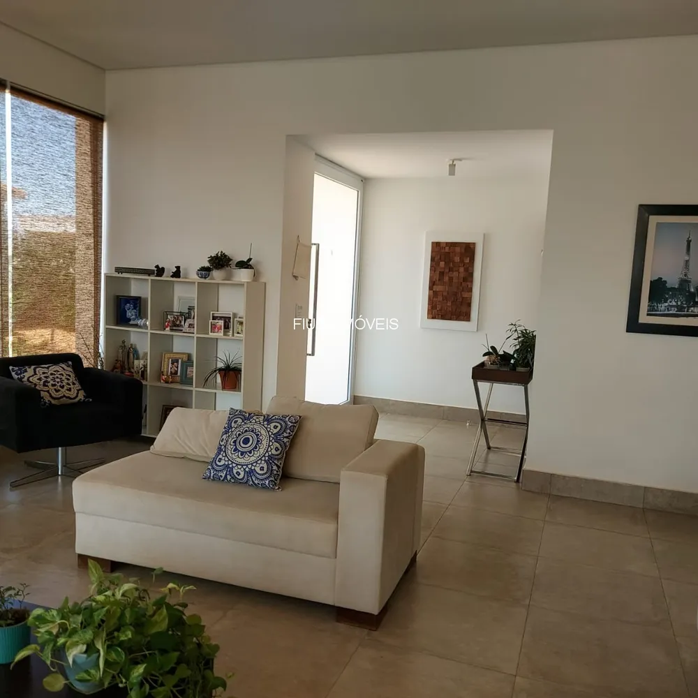 Casa, 3 quartos, 330 m² - Foto 2