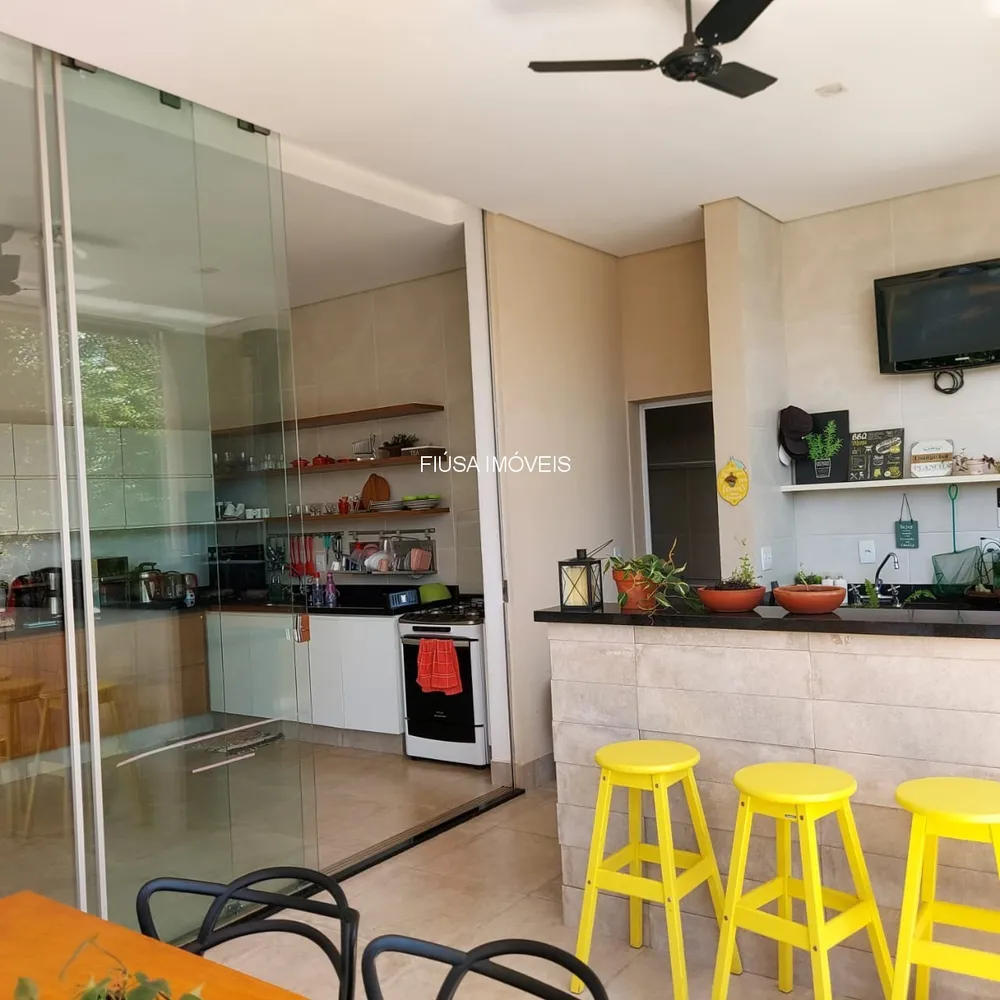 Casa, 3 quartos, 330 m² - Foto 4