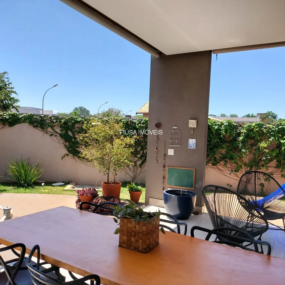 Casa, 3 quartos, 330 m² - Foto 1