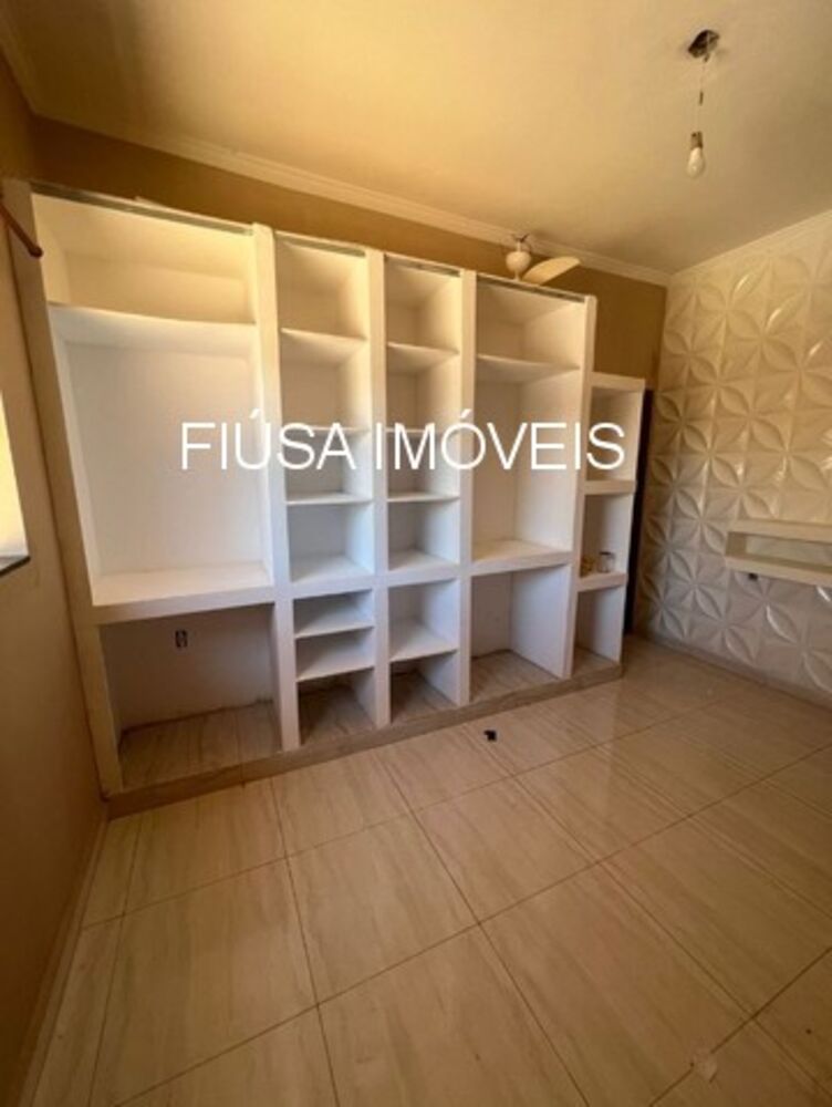 Casa à venda com 3 quartos - Foto 4