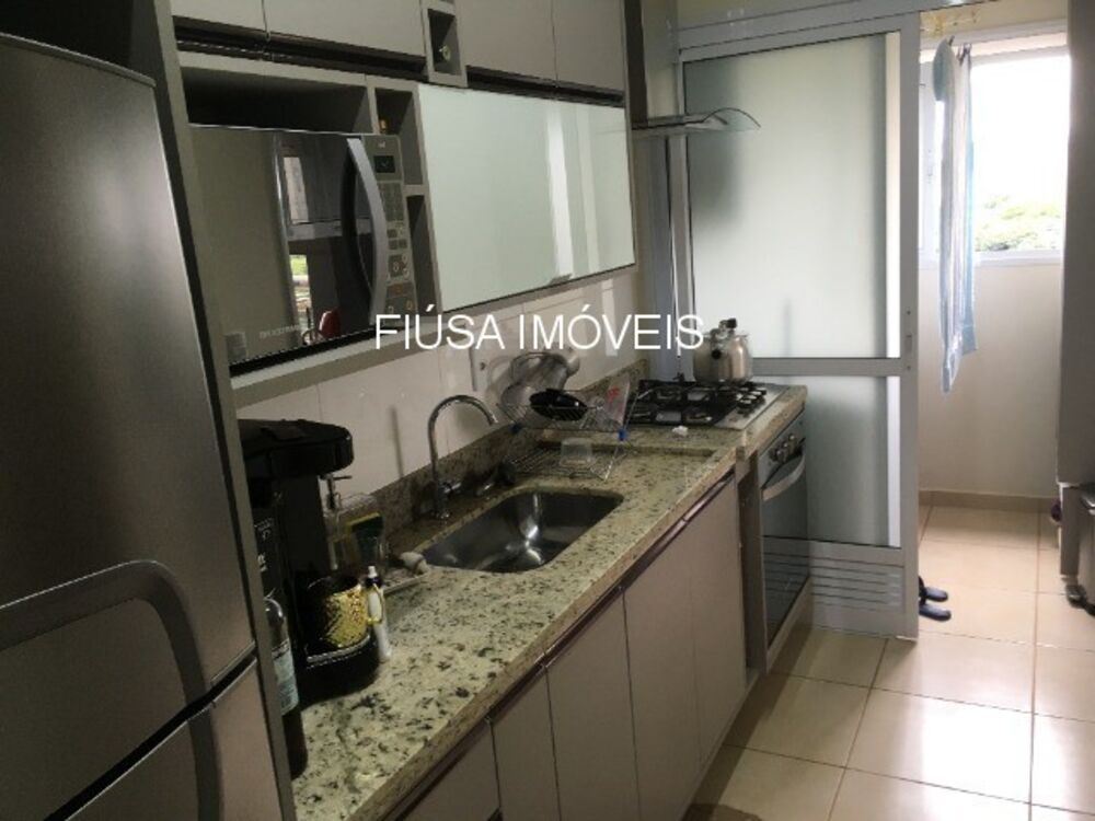 Apartamento à venda com 3 quartos, 108m² - Foto 2
