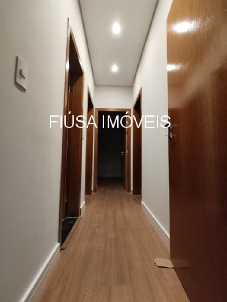 Apartamento à venda com 3 quartos, 120m² - Foto 1