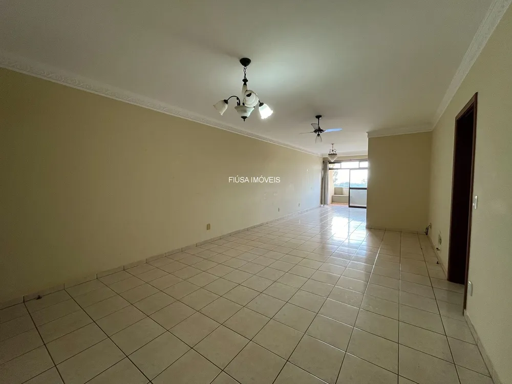 Apartamento, 3 quartos, 131 m² - Foto 2