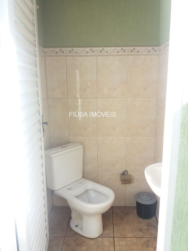 Casa à venda com 3 quartos, 282m² - Foto 5