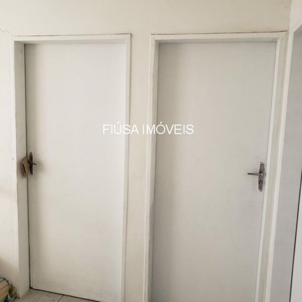 Casa à venda com 3 quartos - Foto 1