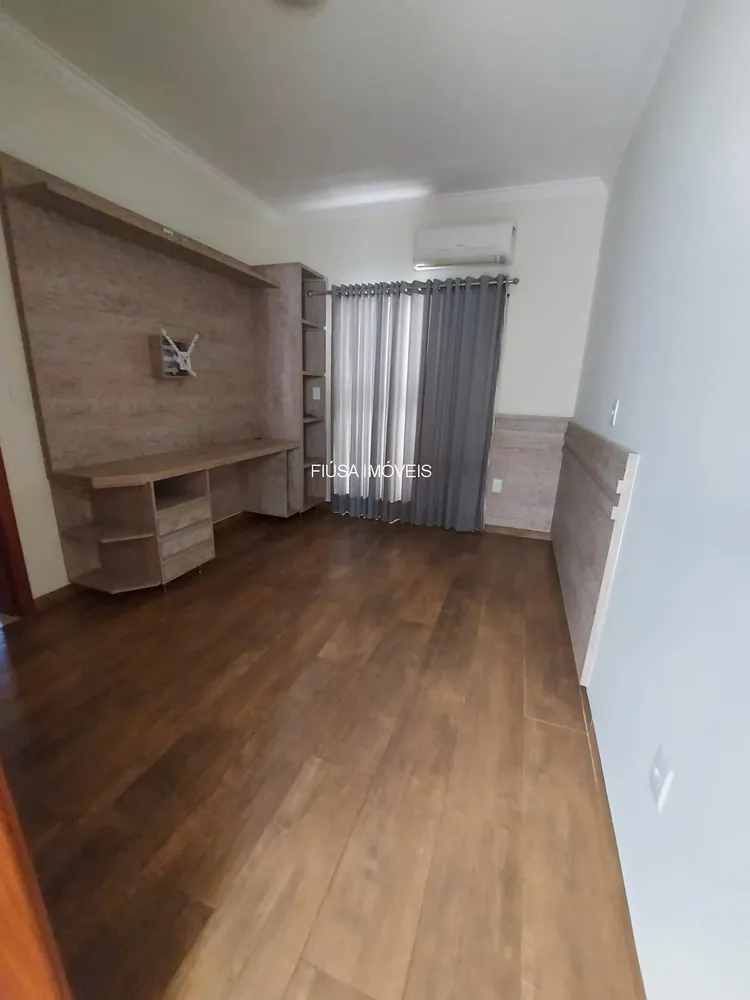 Casa, 3 quartos, 254 m² - Foto 1