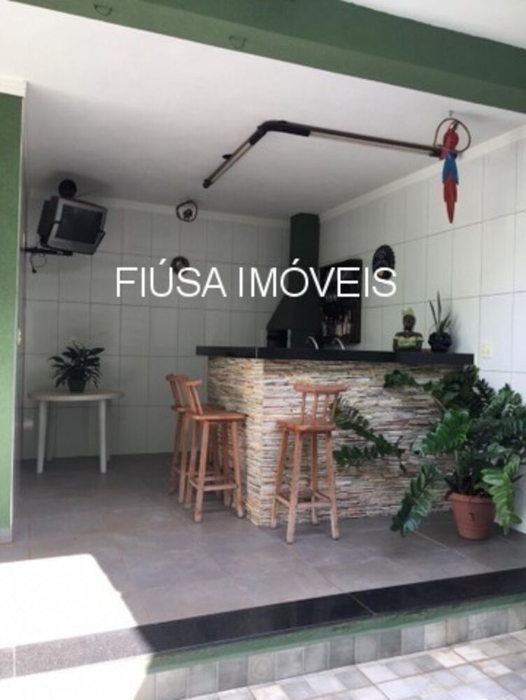 Casa à venda com 2 quartos, 200m² - Foto 6
