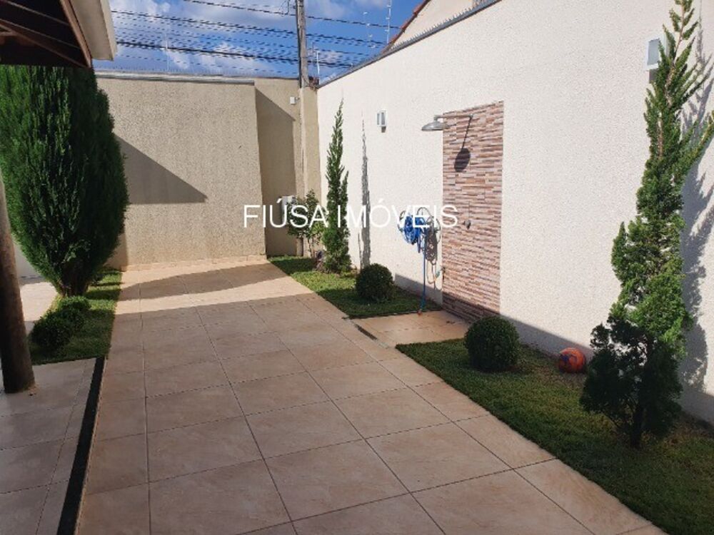 Casa, 3 quartos, 148 m² - Foto 2