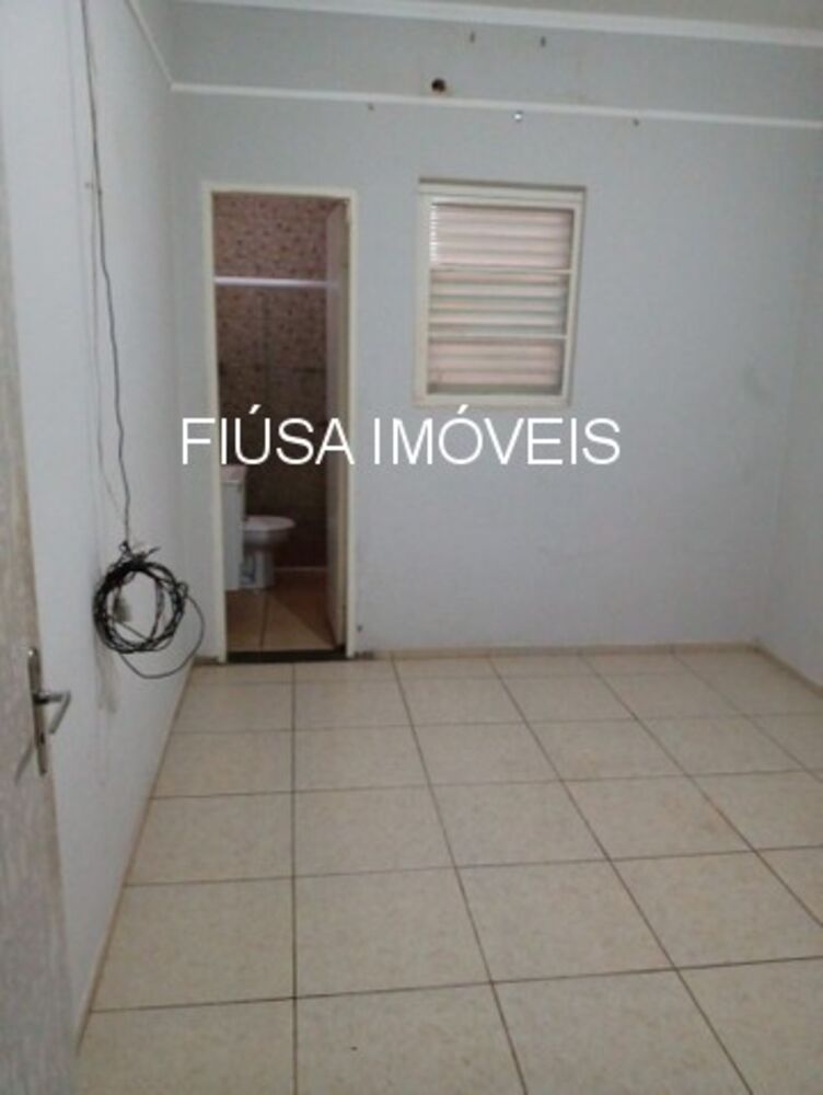 Casa, 3 quartos, 250 m² - Foto 1