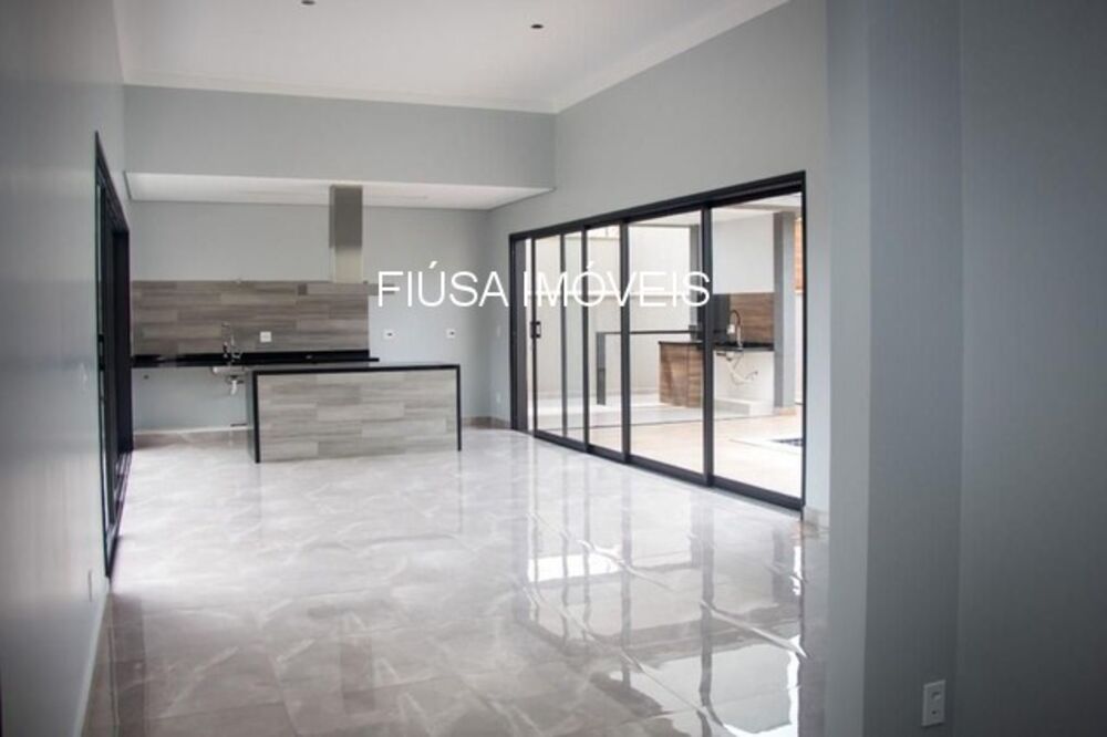 Casa, 3 quartos, 357 m² - Foto 1