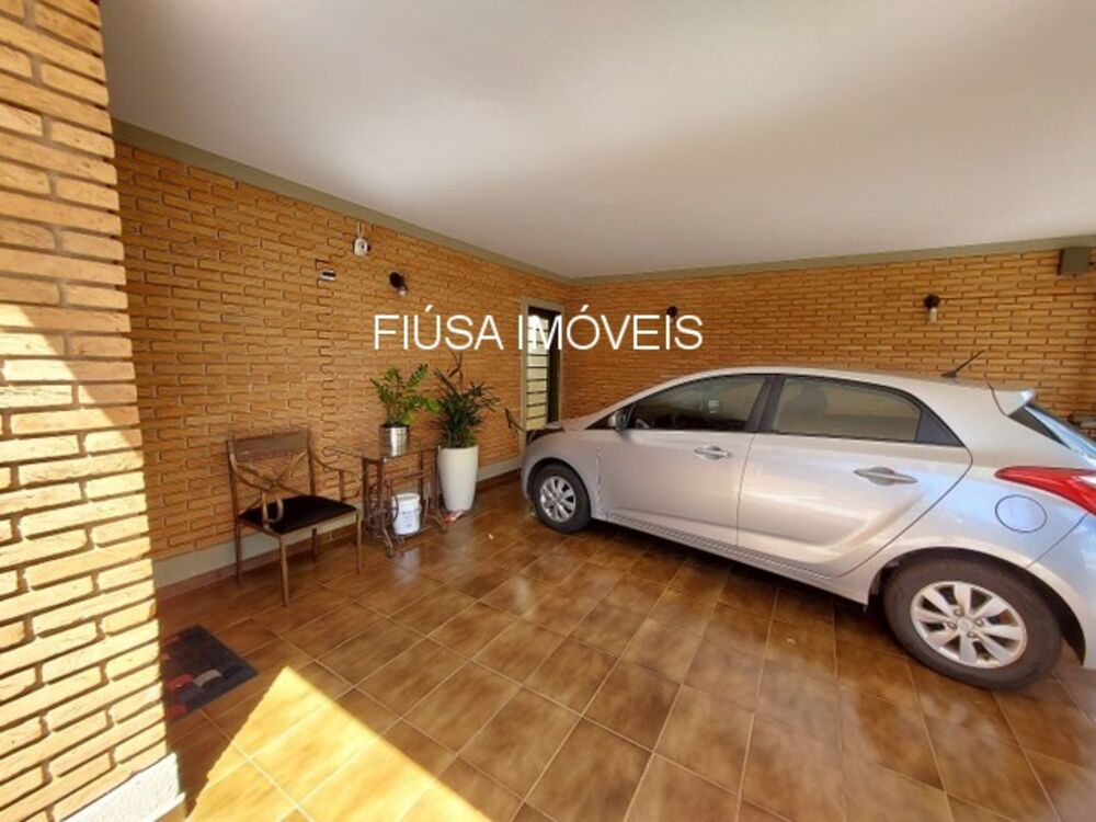 Casa à venda com 4 quartos - Foto 2