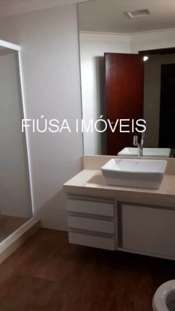 Apartamento à venda com 3 quartos, 133m² - Foto 1