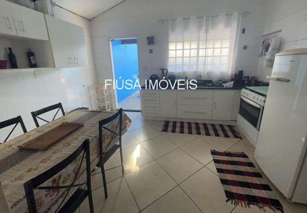 Casa à venda com 2 quartos - Foto 1