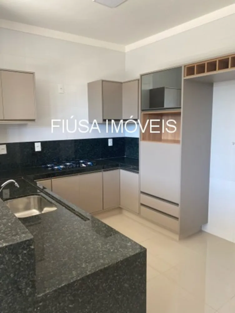 Casa, 3 quartos, 250 m² - Foto 2