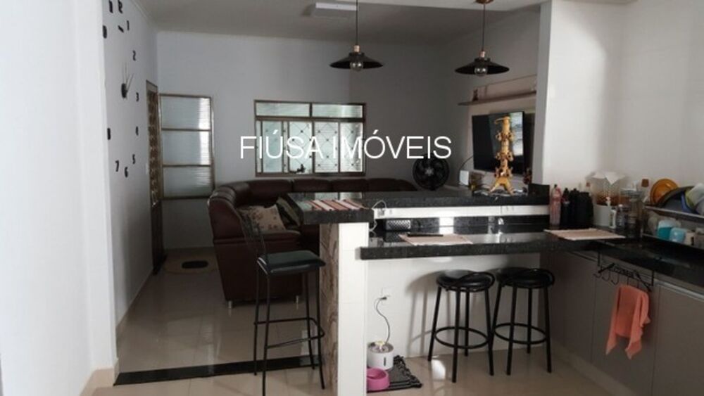 Casa à venda com 3 quartos - Foto 4
