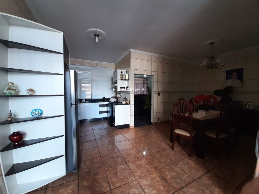 Casa à venda com 4 quartos - Foto 4