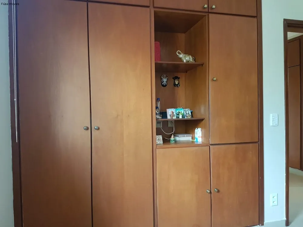 Casa, 5 quartos, 322 m² - Foto 1