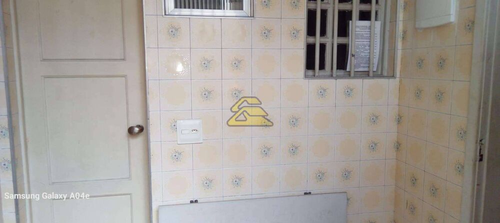 Apartamento à venda com 3 quartos, 121m² - Foto 27