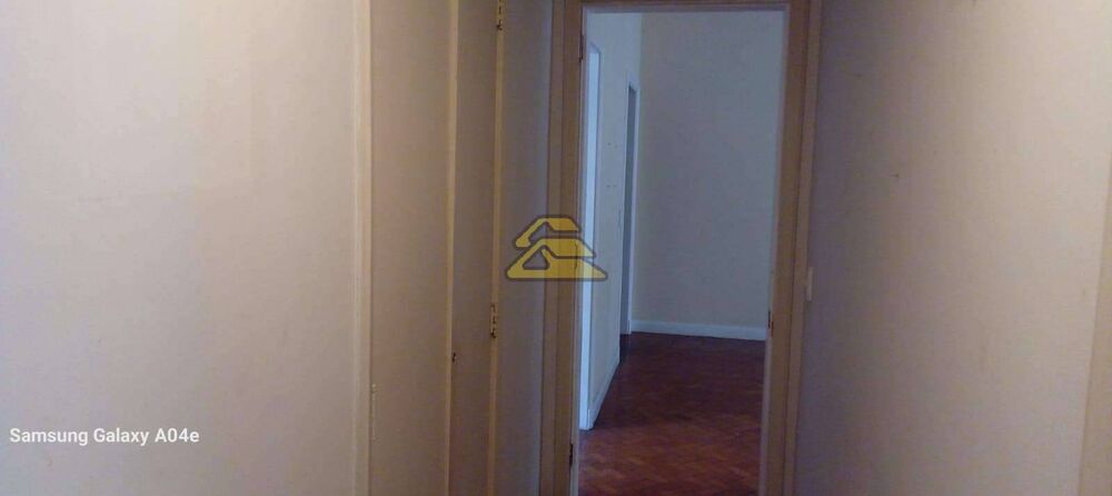 Apartamento à venda com 3 quartos, 121m² - Foto 5