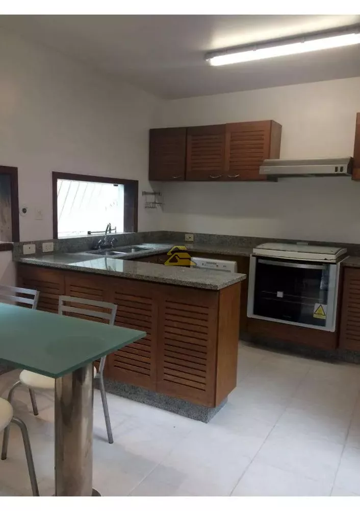 Casa, 3 quartos, 276 m² - Foto 32