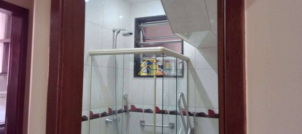 Casa à venda com 3 quartos, 210m² - Foto 3