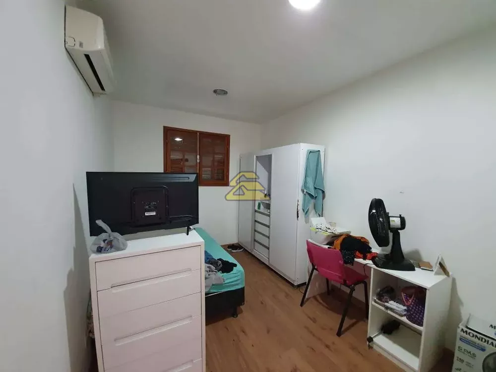 Casa, 8 quartos, 200 m² - Foto 9
