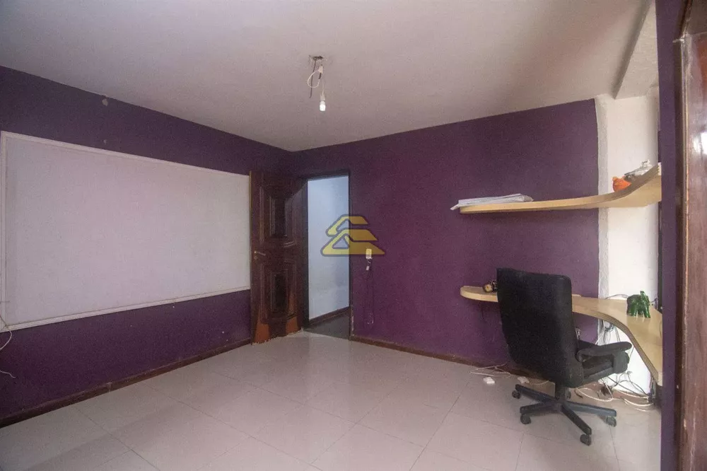 Casa, 4 quartos, 298 m² - Foto 28