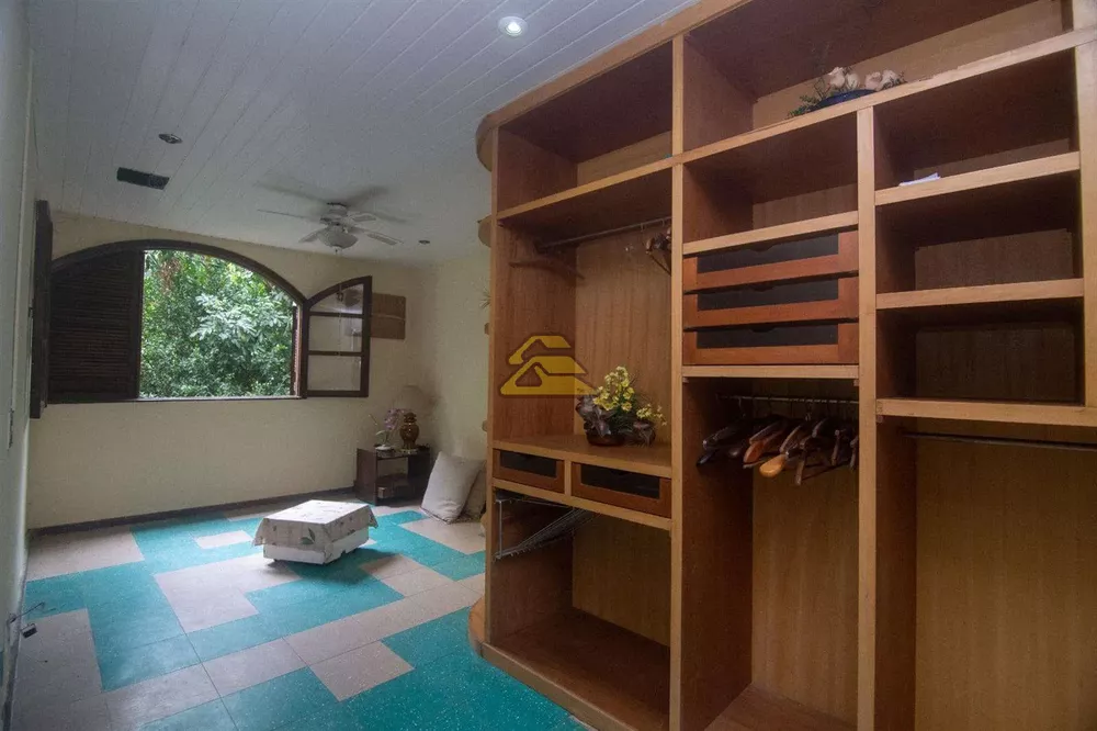 Casa, 4 quartos, 298 m² - Foto 32