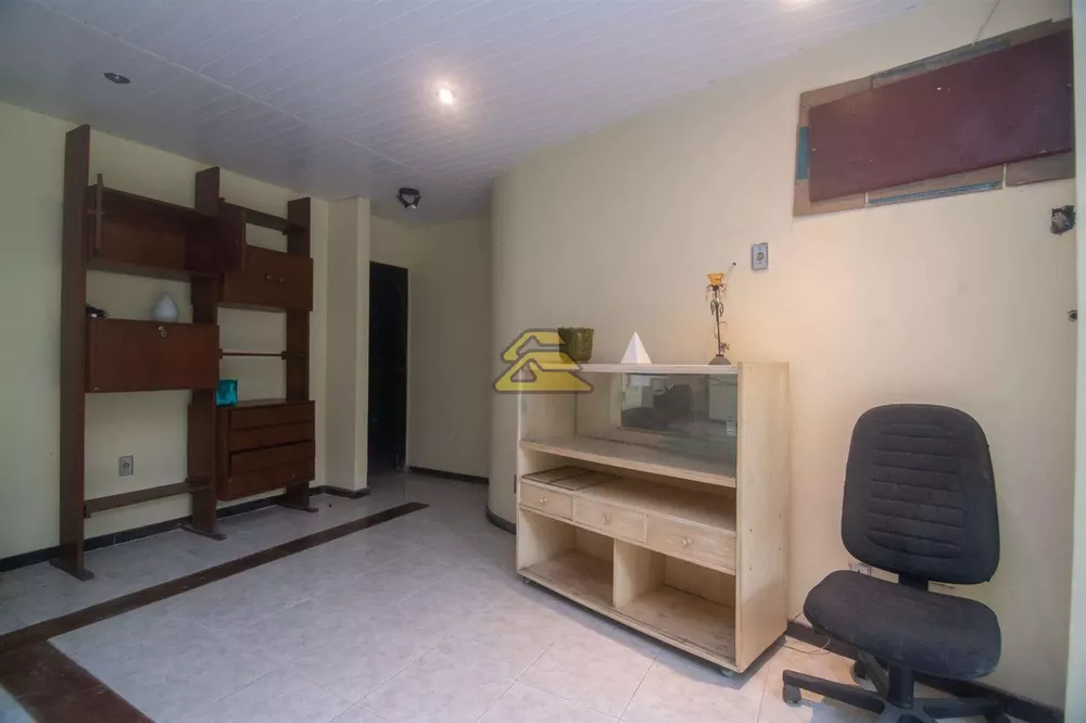 Casa, 4 quartos, 298 m² - Foto 30