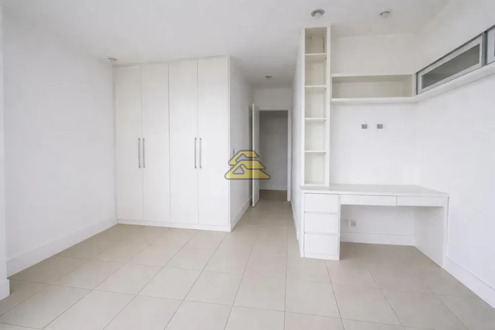 Apartamento, 3 quartos, 318 m² - Foto 2