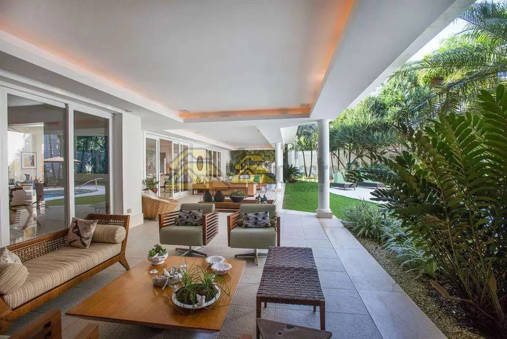 Casa, 6 quartos, 1800 m² - Foto 1