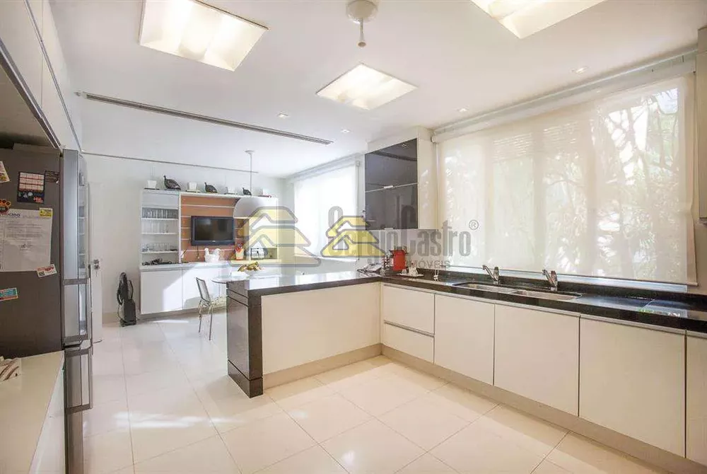 Casa, 6 quartos, 1800 m² - Foto 17