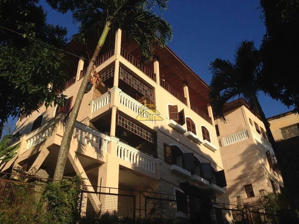 Casa, 7 quartos, 890 m² - Foto 1