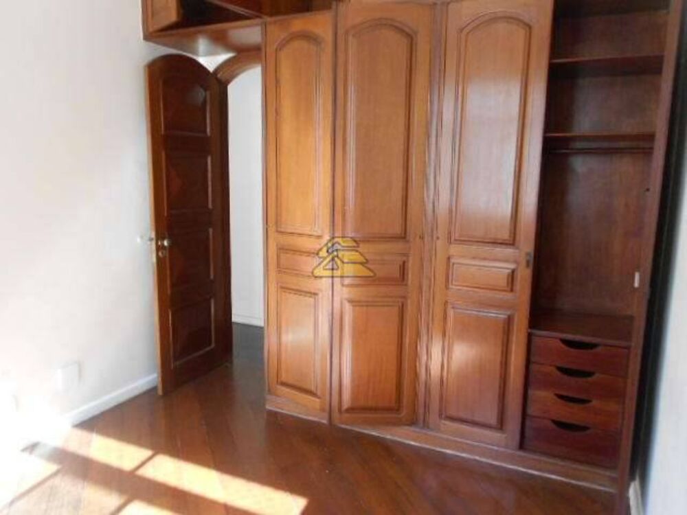 Apartamento à venda com 3 quartos, 125m² - Foto 3