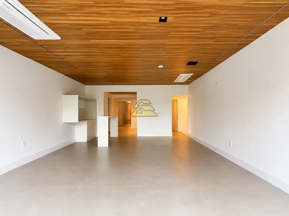 Apartamento, 3 quartos, 197 m² - Foto 2