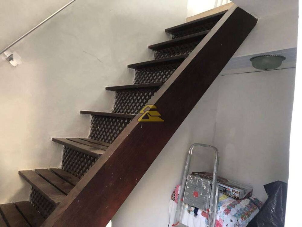 Casa à venda com 3 quartos, 110m² - Foto 4