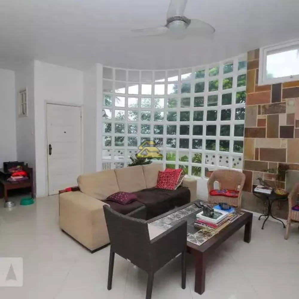 Casa, 6 quartos, 325 m² - Foto 2