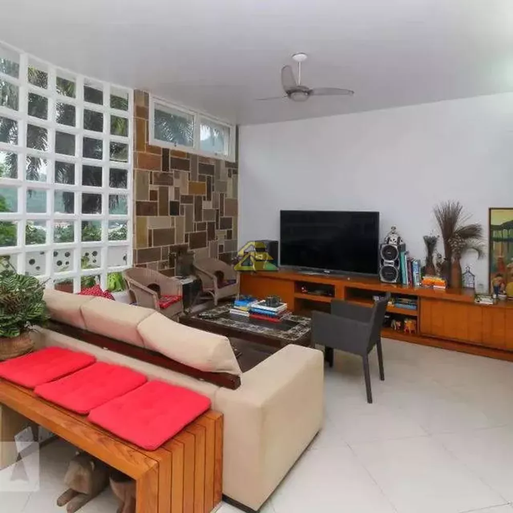 Casa, 6 quartos, 325 m² - Foto 3