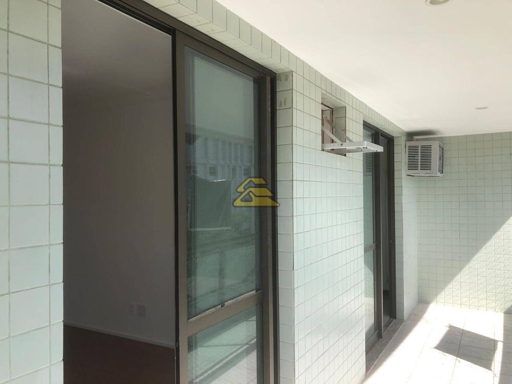 Apartamento à venda com 3 quartos, 129m² - Foto 3