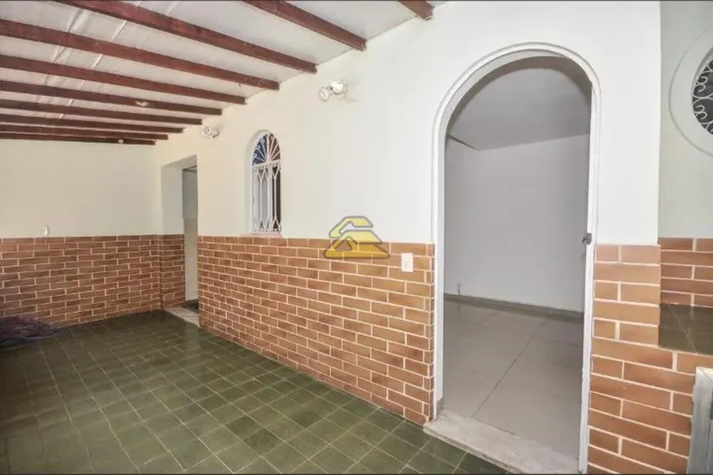 Casa, 4 quartos, 225 m² - Foto 8