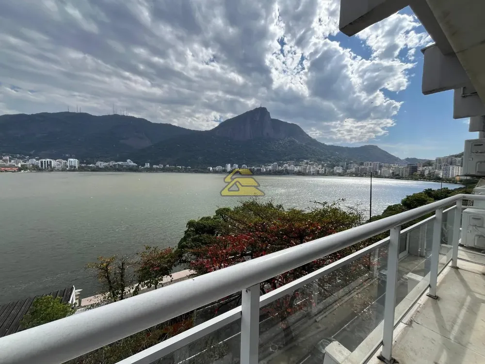 Apartamento, 3 quartos, 210 m² - Foto 1