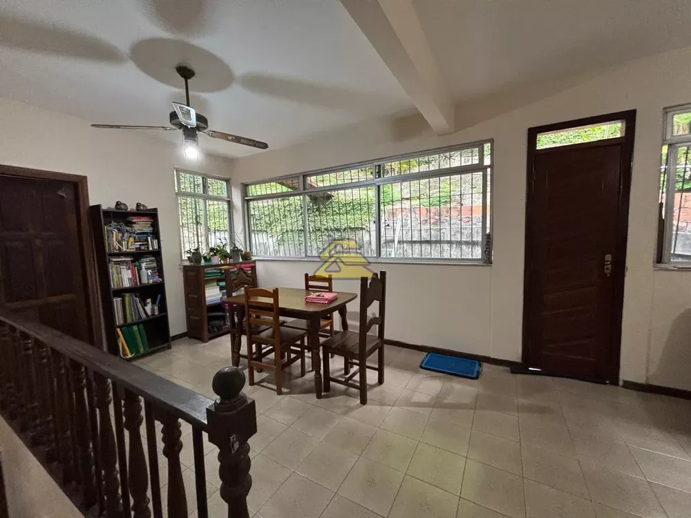 Casa, 6 quartos, 371 m² - Foto 2