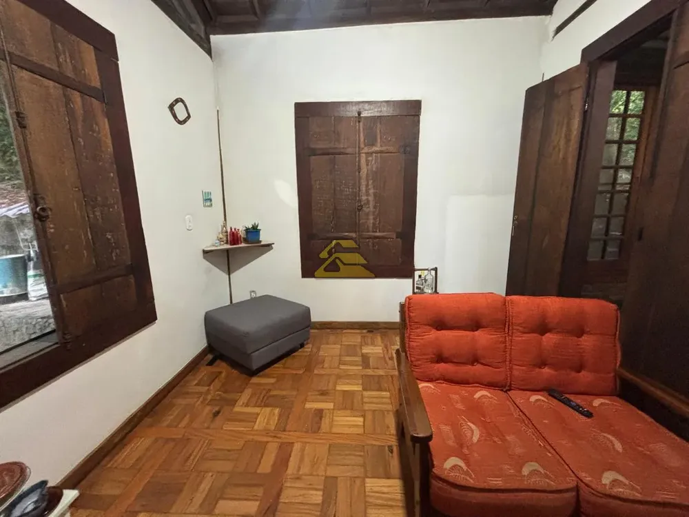 Casa, 5 quartos, 248 m² - Foto 1