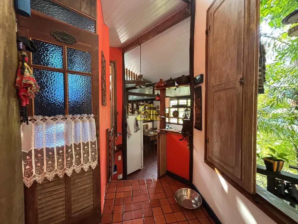 Casa, 5 quartos, 248 m² - Foto 3